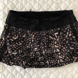 Lululemon pleated skirt